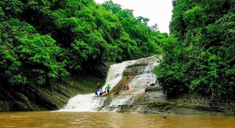 Chagolkanda-Waterfalls-Chittagong-770x420