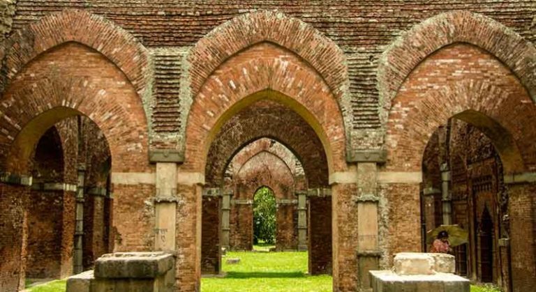 Darasbari-Mosque-Chapai-Nawabganj-770x420