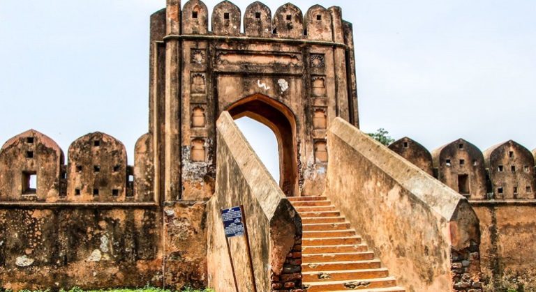 Hajiganj-Fort-Narayanganj-770x420