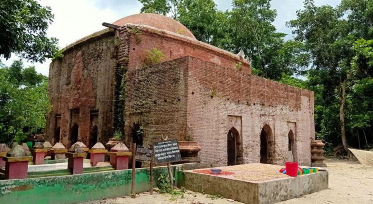 Majidbaria-Shahi-Masjid-Patuakhali